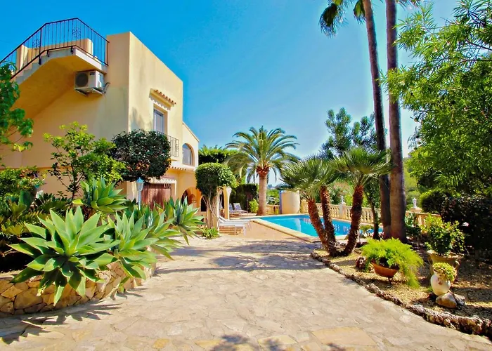 Sola - Pretty Holiday Property With Garden And Private Pool In Benissa