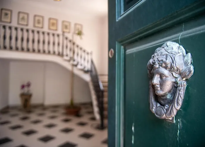 Florence Trevelyan Villa