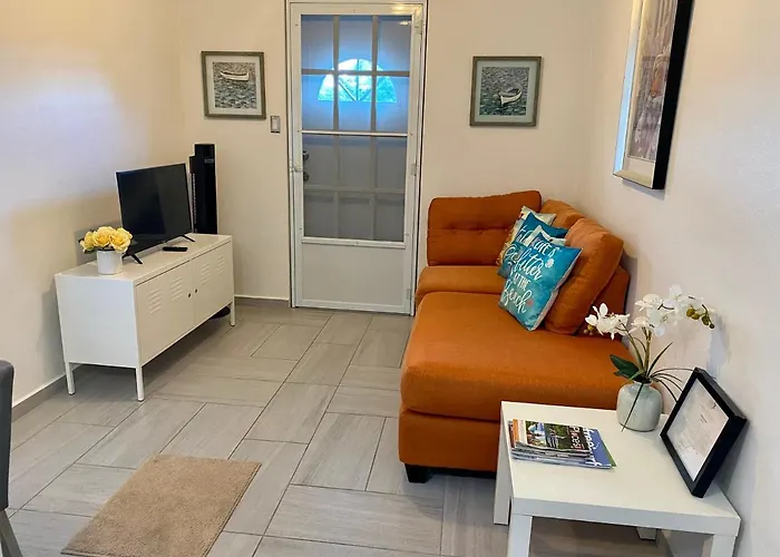 Walk To The Beach 2Min, Cozy, Boutique, Pool, Palmeras Del Mar Isabela