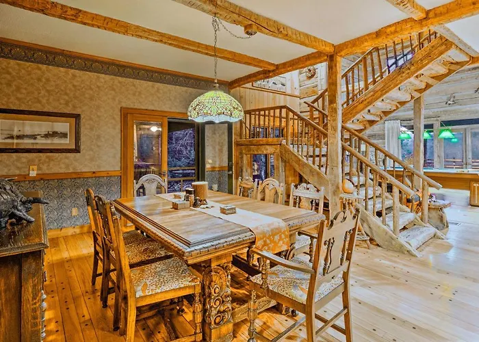 River Access, Mtn Views! All-Season Cullowhee Base