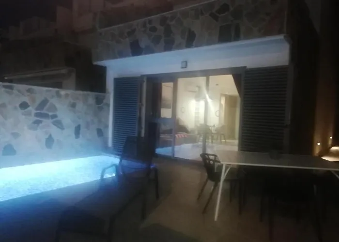 Luxury 3 Bed, 2 Bath Detached Villa, Prime Location, Only 400 Mtrs To The Beach
