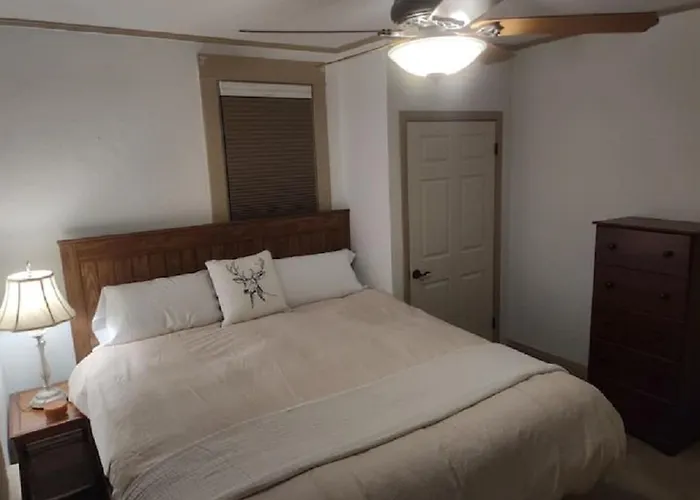 Rancher'S Capitol Lodge