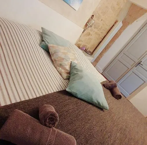 Appartement Dans Hotel De Flaux