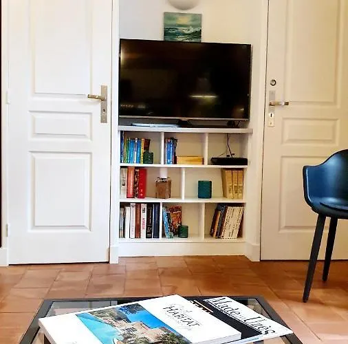 Appartement Dans Hotel De Flaux