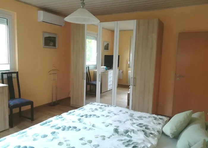 Nichtraucherferienwohnung-Neckarblick Ze-2022-74-Wz-118A