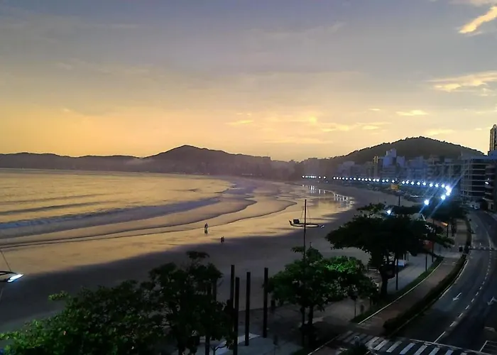Apartamento de Cobertura frente para o mar Itapema