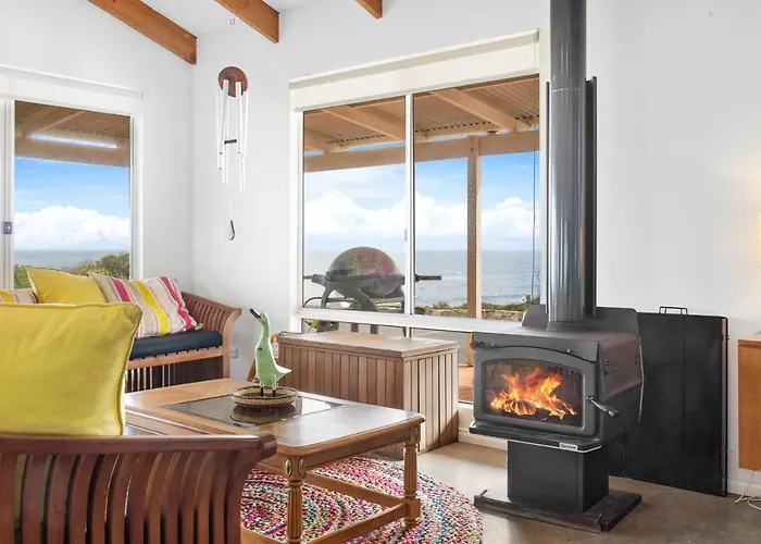 Bay Beach House - A Family & Pet Friendly Favourite With Direct Beach Access