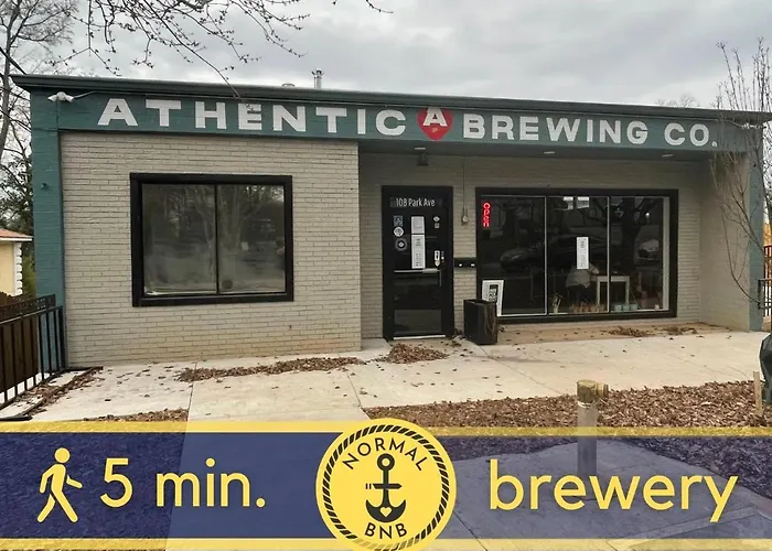 Normalbnb - 2 Blocks From Restaurants, Bars, Hospital