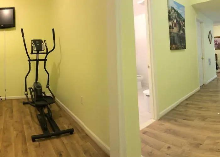 Two Bedroom Apartment In Single Family Home