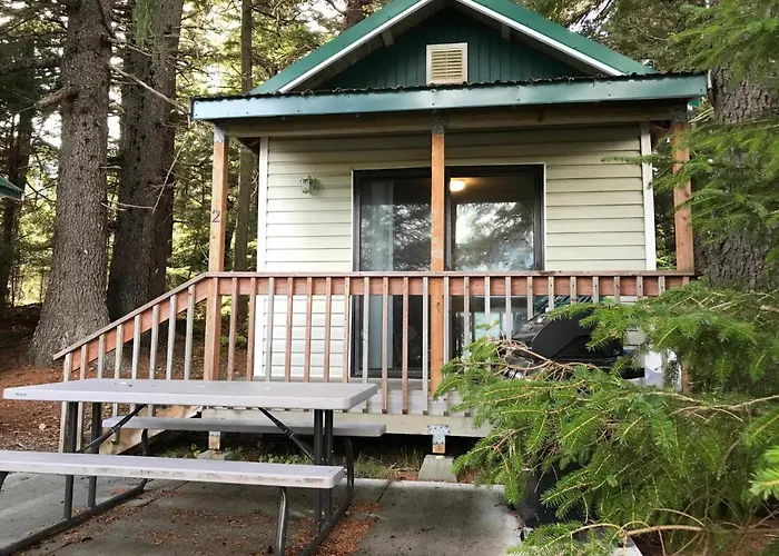 Cabin 2 Lynn View Lodge