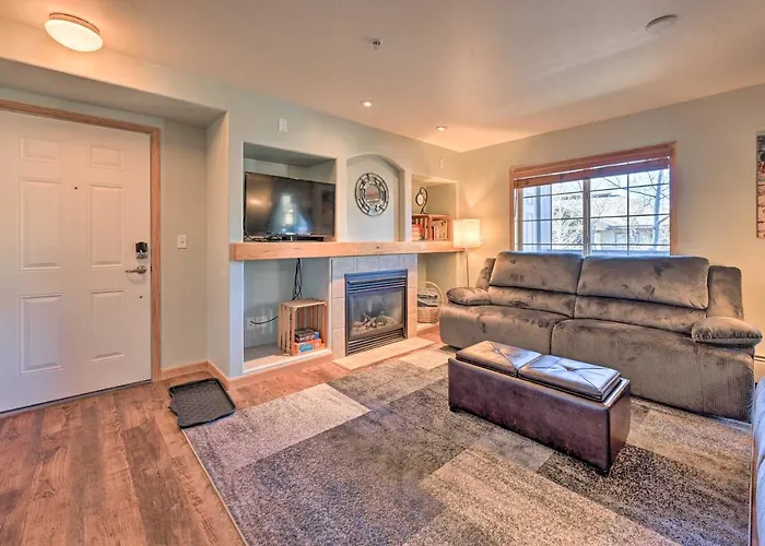Steamboat Home W/ Garage, 1 Mi To Ski Resort