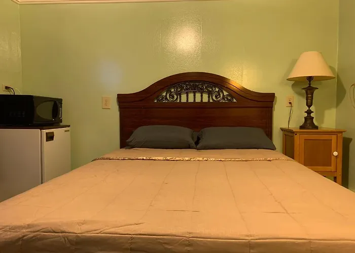Tour Inn Motel