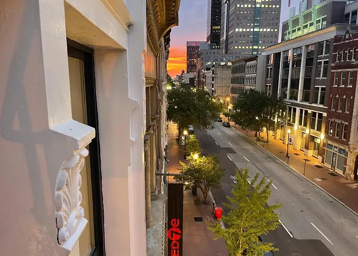 Bluegrass River View -- Soak And Savor With Hollyhock Suites