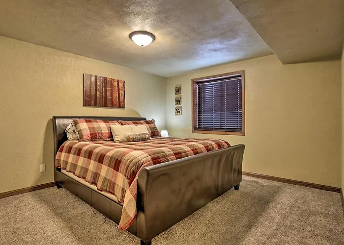 Idyllic Sturgis Home W/ Fire Pit & Large Deck!
