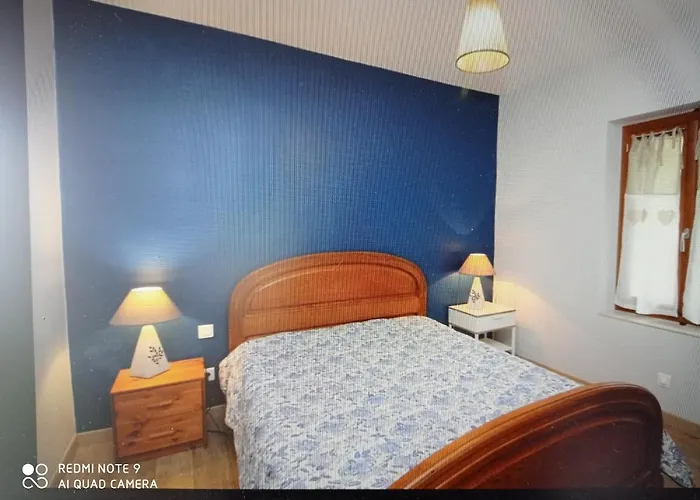 Agreable T2 Avec Petite Cour Privative - 3 Nuits Minimum