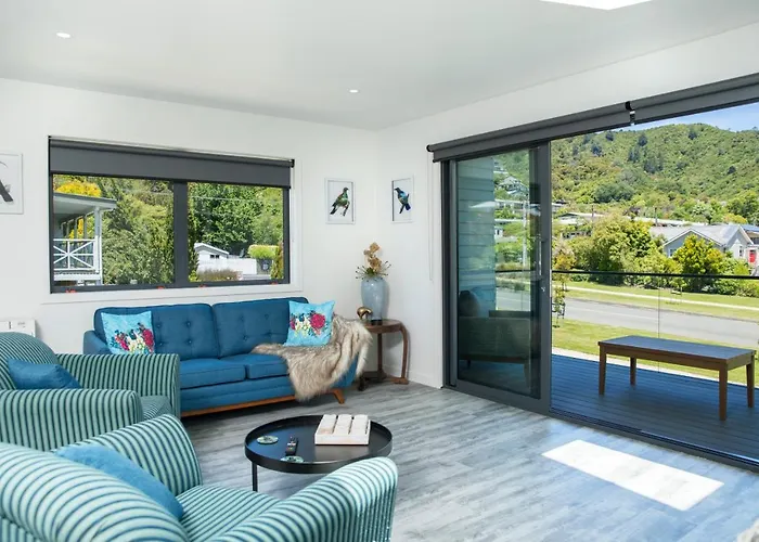 Boathouse Apartments