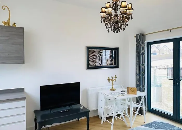 3 The Salt Yard, Whitstable - Free Parking, Centre Of Town, 2 Min Walk To Beach
