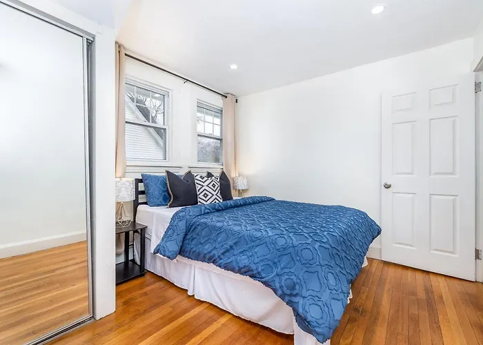 Gorgeous 3 Bedroom - 9 Mins To Hartford, Connecticut