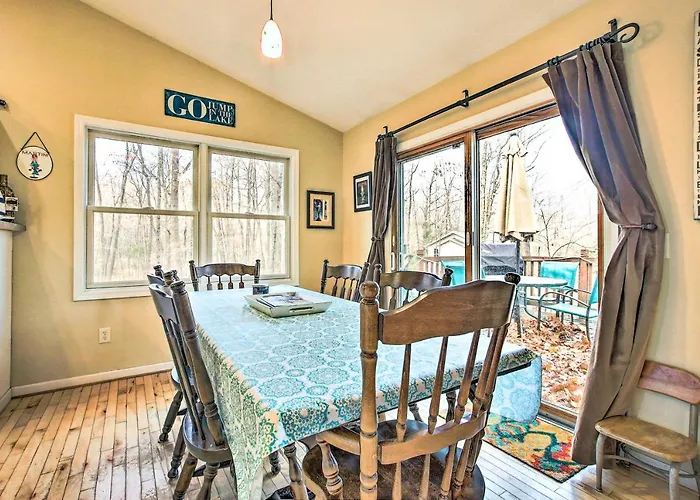 Lake Michigan Gem < Half-Mi To Private Beach!