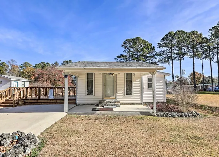 'Cozy Cottage' W/ Shared Dock On Dawson Creek