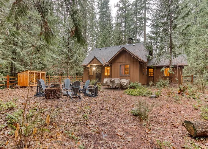 Campfire Cabin On The River