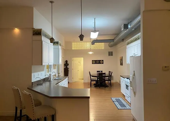 Chic Historic Loft Apartment In Downtown Kittanning