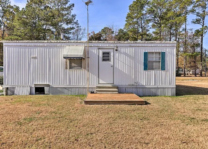 Pet-Friendly Cabin W/ Dock: Fish & Explore!
