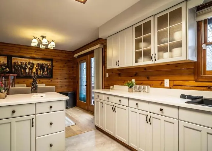 Minnies Mountain Lake House