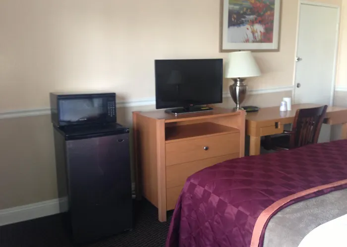 Econo Lodge Oakland Lake Merritt Area