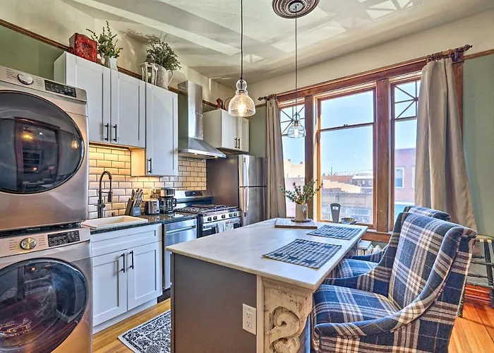 Walk To Shops & Restaurants: Dtwn Laramie Condo!