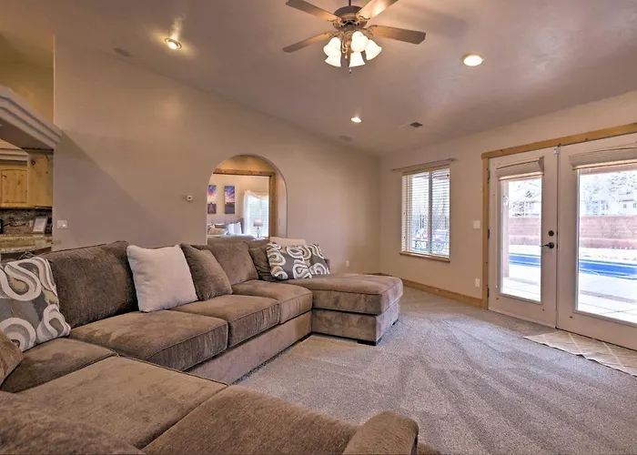 Hurricane Home W/ Pool & Spa ~ 25 Mi To Zion!