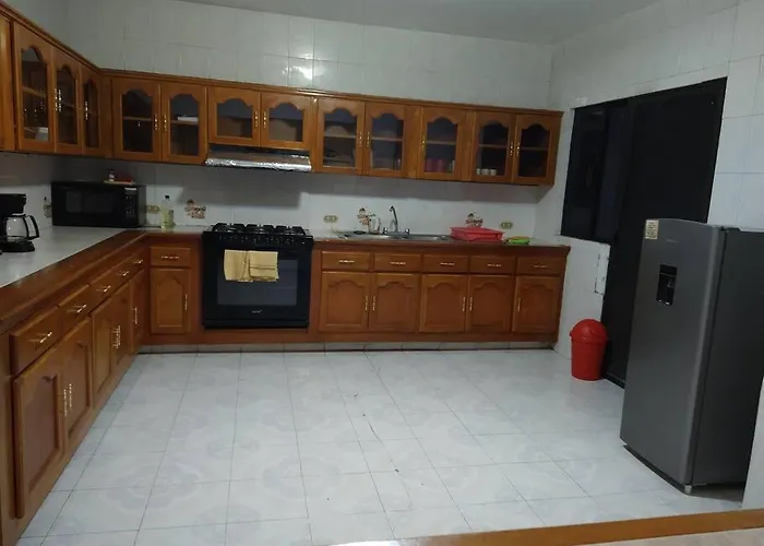Hermosa Casa En Cuernavaca: Jardin Del Lago