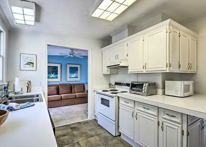 Unique Camden Waterfront W/ Spectacular Views!