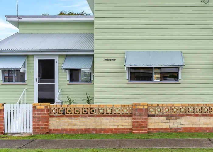 Rosena - The Classic Beach House - 5 Cashmore Street