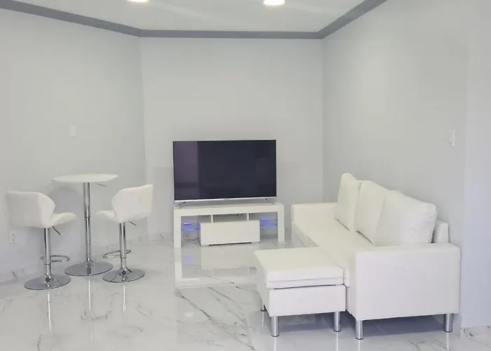 New Modern Apartment