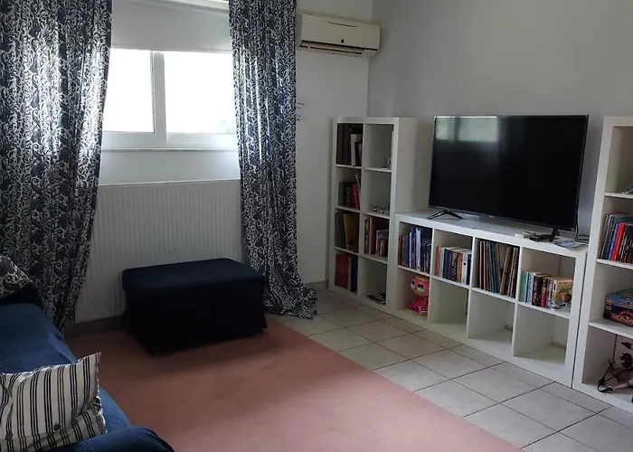 Joan'S Airport Apartment
