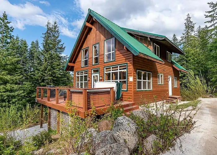Hot Tub Cool Views: Roaring Creek Cabin