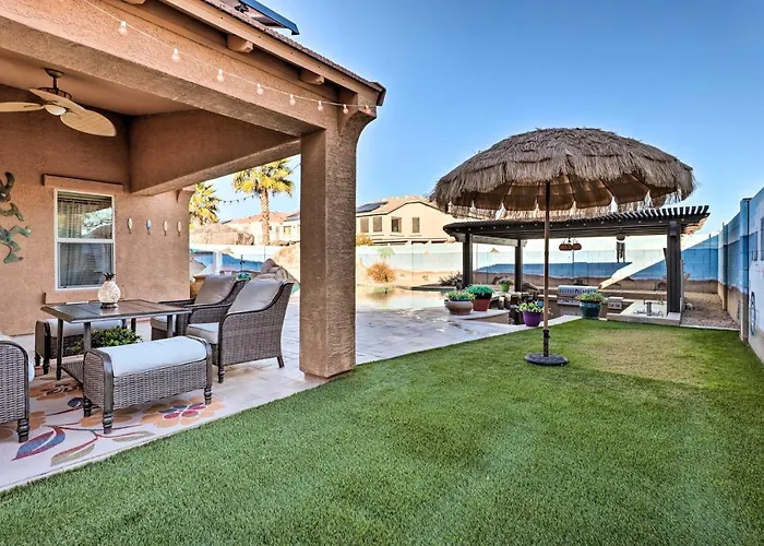 Maricopa Home W/ Swim-Up Bar, Heated Pool & Slide