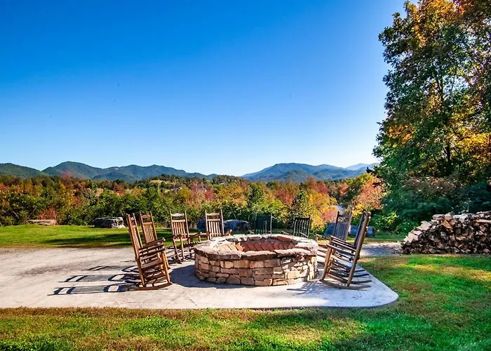 Abrams Retreat At Cades Cove With Mountain Views