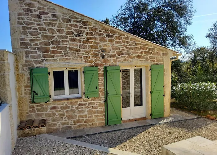 Lorgues Jacuzzi Spa Privatif Et Piscine