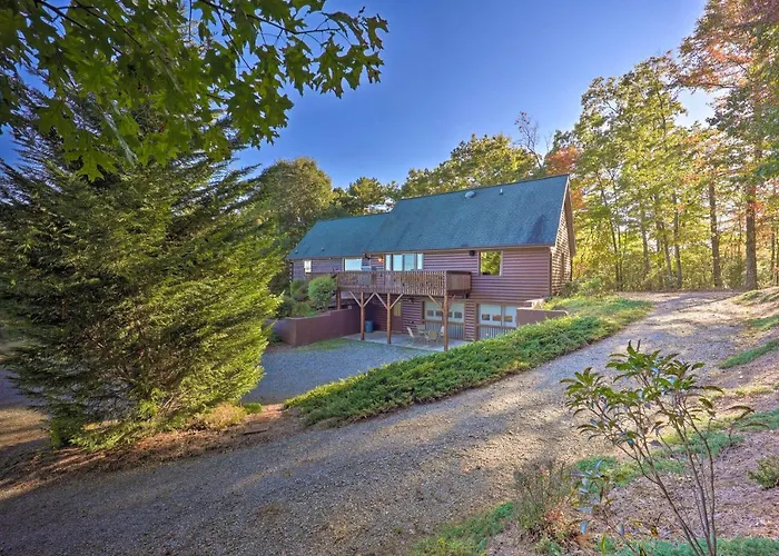Game Room + Mtn Views! Family Blue Ridge Retreat