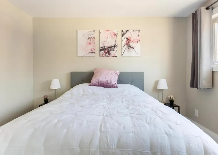 Entire 2 Bedroom Apartment Downtown - U2