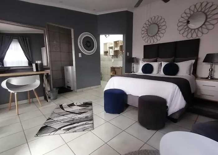Roxy'S Rest Guest House