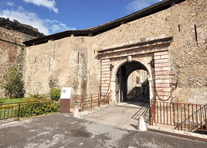 Lovely Home In Prades