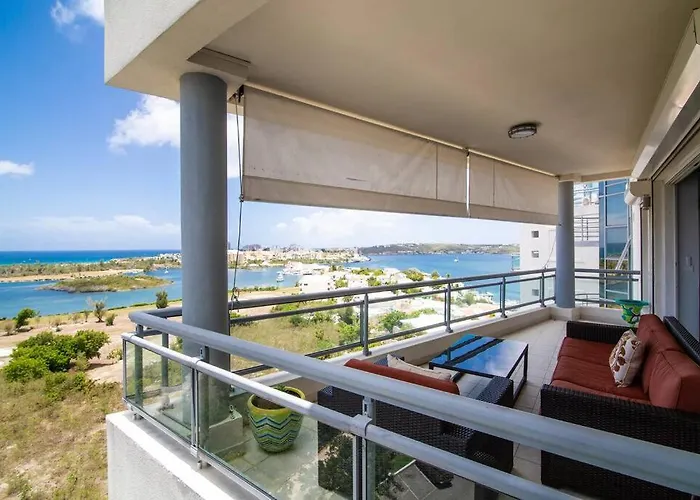 Skyline Luxury 5 Star Condo