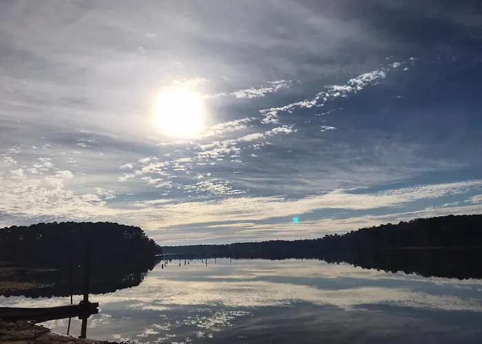 Alpine Lakeview Motel Room Wifi,Sandy Beach Boat Ramp,Pier,Marina,Bath House With Laundromat