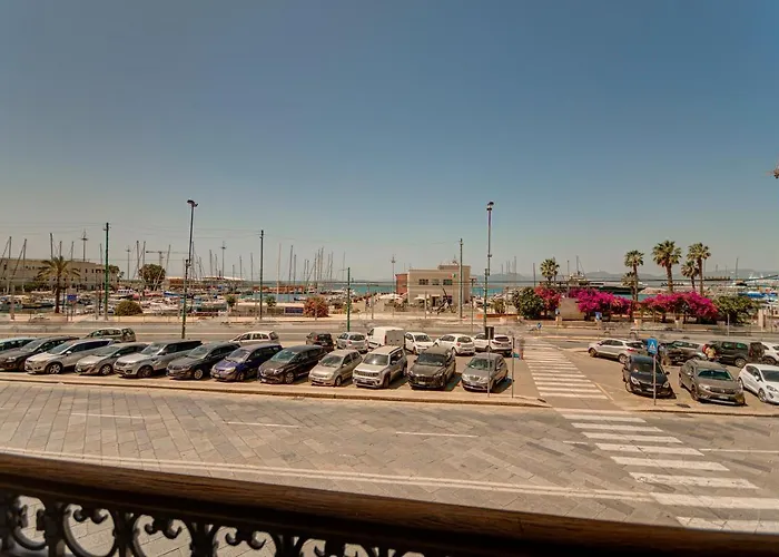 Right House Sur Le Port - Harbour View