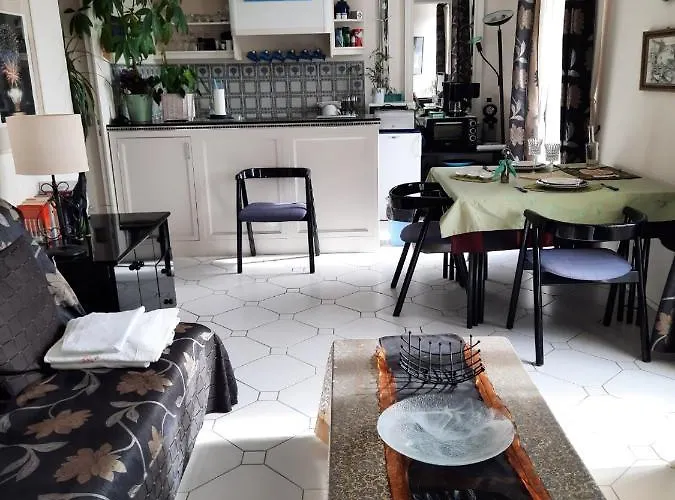 Appartement De Charme Sur Le Port De Marseillan
