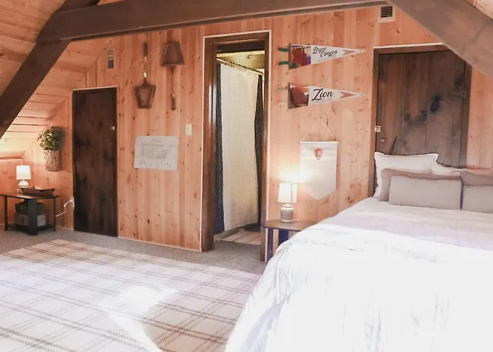 Cabin In The National Forest Near Brian Head, Bryce Canyon And Zion
