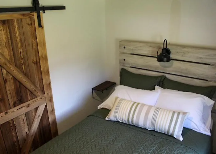 Cabin 2 At Horse Creek Resort
